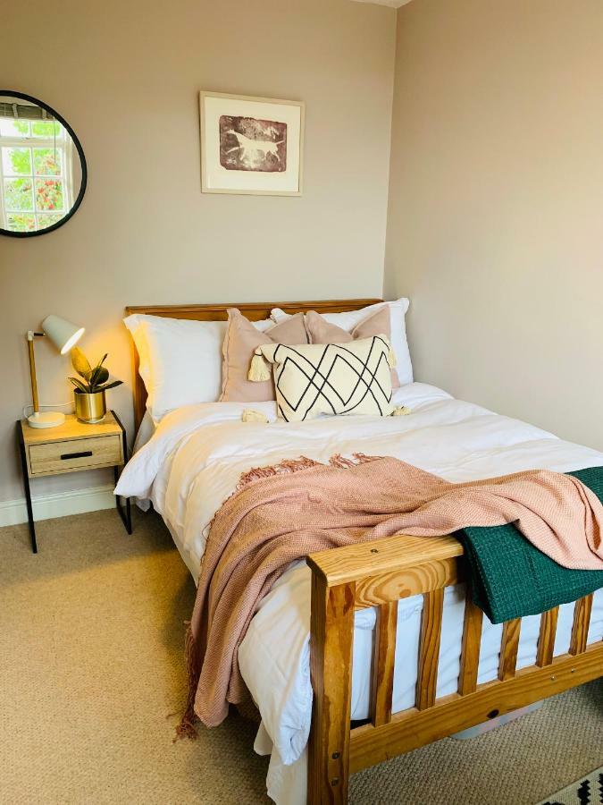 Weaver'S Cottage @ Number 10 Bradford-On-Avon Екстер'єр фото